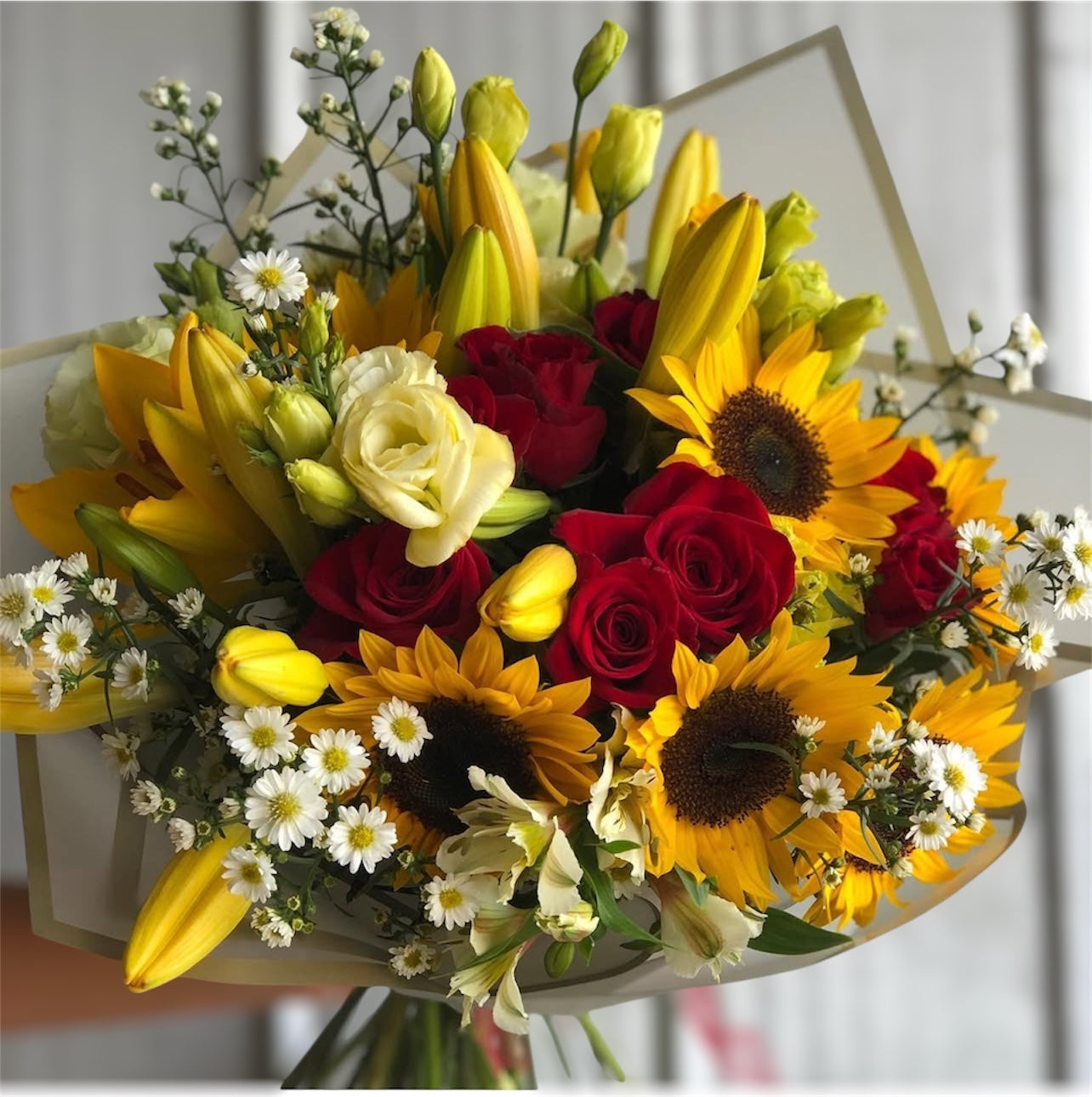 Ramo de Girasoles y Rosas Rojas