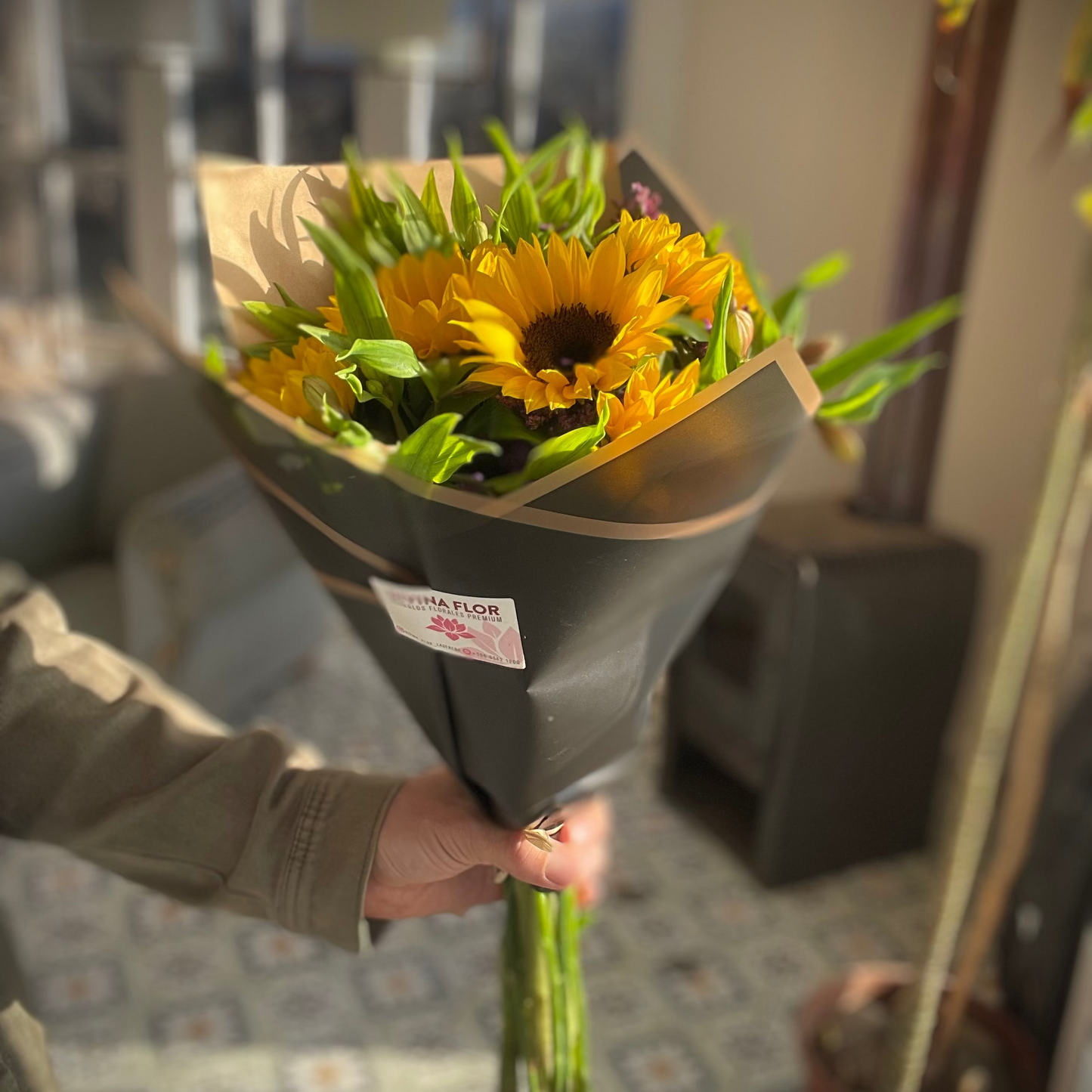Ramo de Girasoles y Astromelias