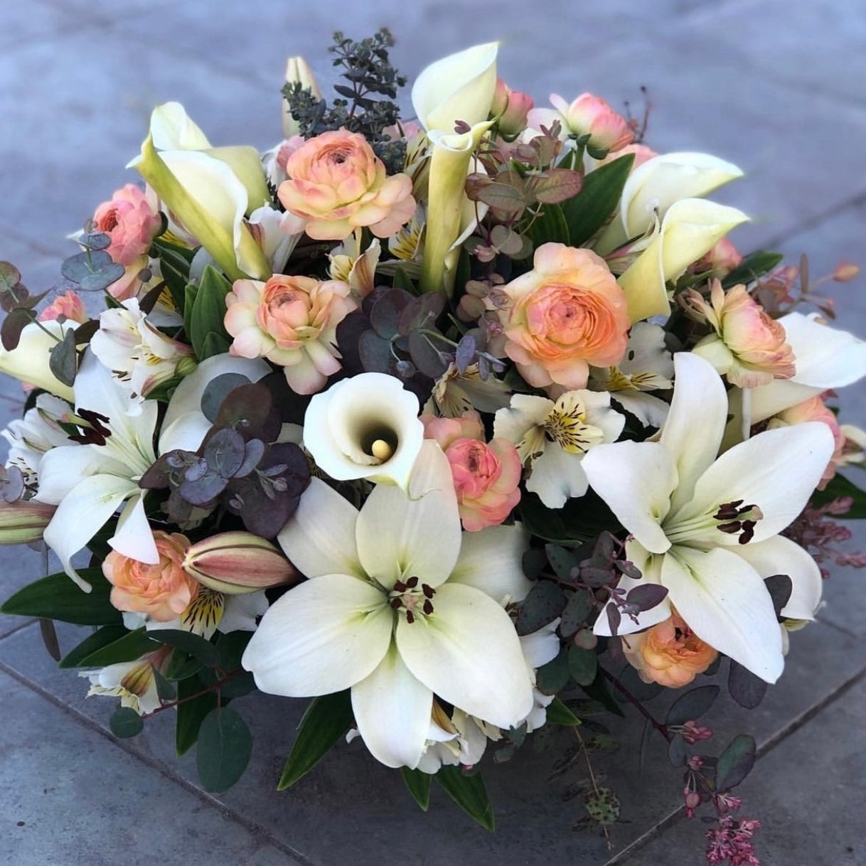 Canasto Mix Flores Apricot