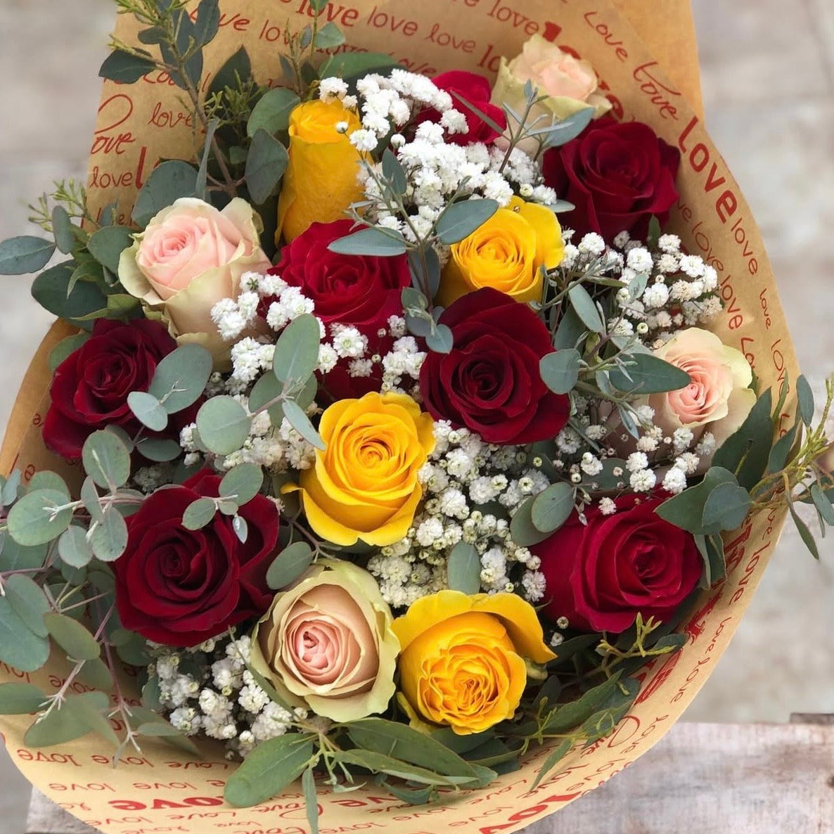 Ramo de 15 Rosas Mix Color