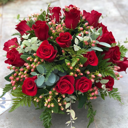 Canasto de Rosas Rojas